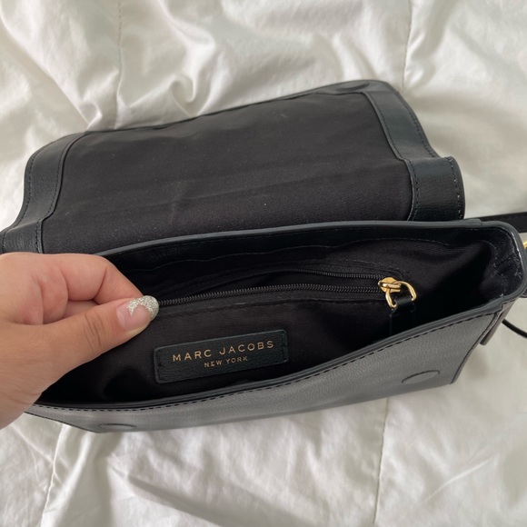 Marc Jacobs Bags Marc Jacobs The Commuter Medium Crossbody Black